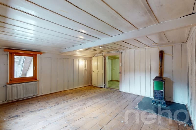 Haus mit Stall und grossem Grundstück in idyllischer Lage in Vättis SG (11)