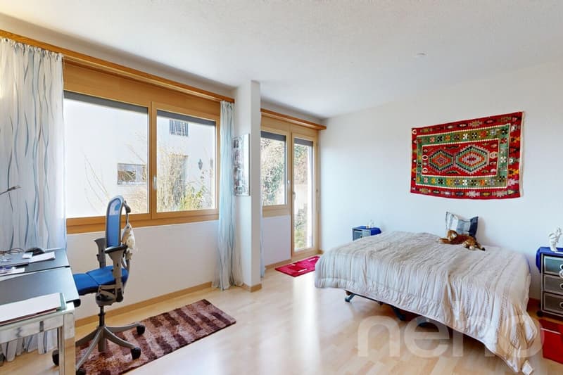 Charmantes 6 Zimmer Einfamilienhaus mit Pool, Sauna und Weitsicht (8)