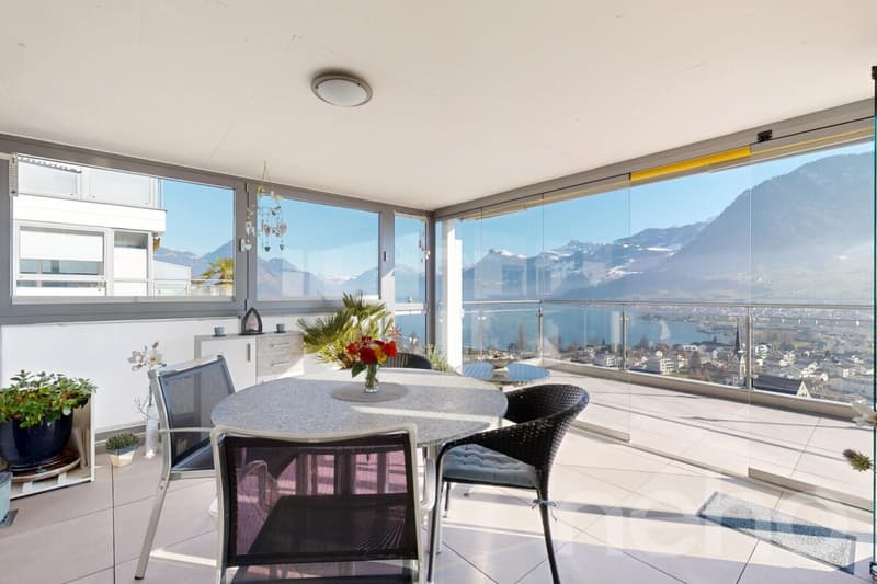 Exklusiver Wohntraum mit Panorama, Wintergarten und Terrasse (7)