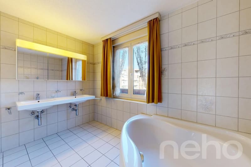4.5-Zimmerwohnung mit Terrasse, Wintergarten & Garage (9)