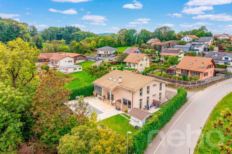 Exclusif : Grande villa de 3 logements avec piscine (3)