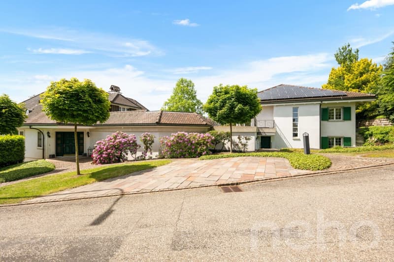 Exklusives Landhaus-Anwesen mit zwei Häusern & Parkgarten (11)