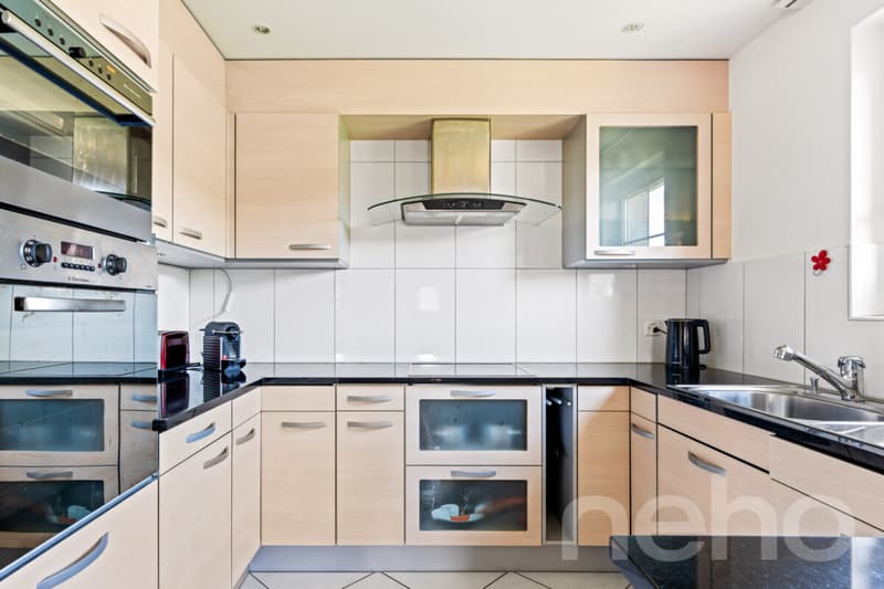 Helle 5.5-Zimmer-Dach-Maisonette-Wohnung mit Ausblick (5)