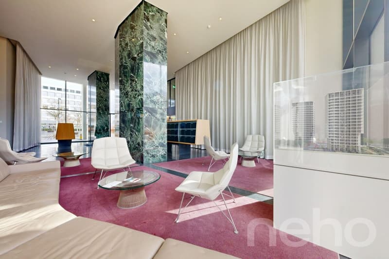 Moderne 2.5-Zimmer-Wohnung mit Skyline-Flair und Weitsicht (10)
