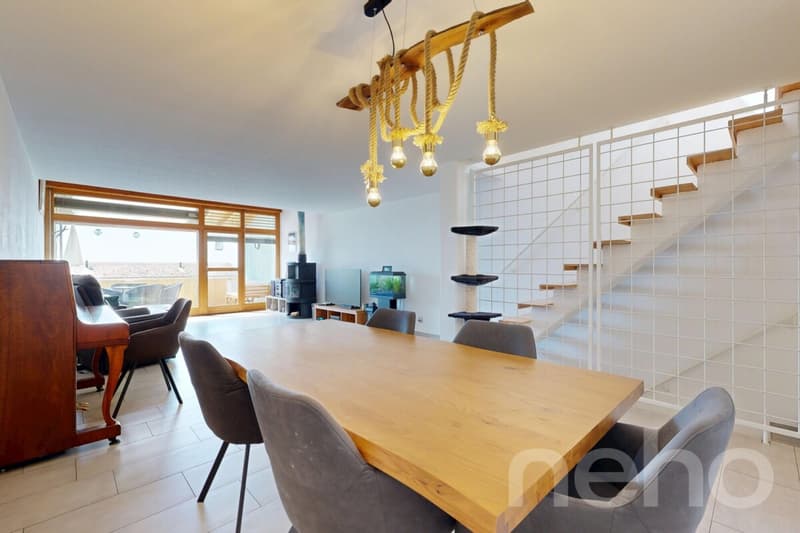 5.5-Zimmer Reihenhaus mit hervorragendem Wohn-Setup und Weitsicht (2)