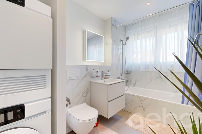 Neuwertige 3.5-Zimmer-Wohnung mit Balkon und Top-Ausstattung (11)