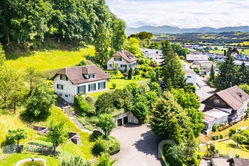 Einfamilienhaus mit Weitsicht, Privatsphäre und Traumgarten (2)