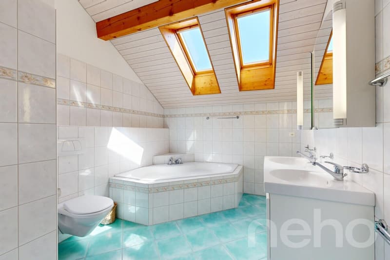 Attraktive Maisonettewohnung in gepflegtem Dreiparteienhaus (8)