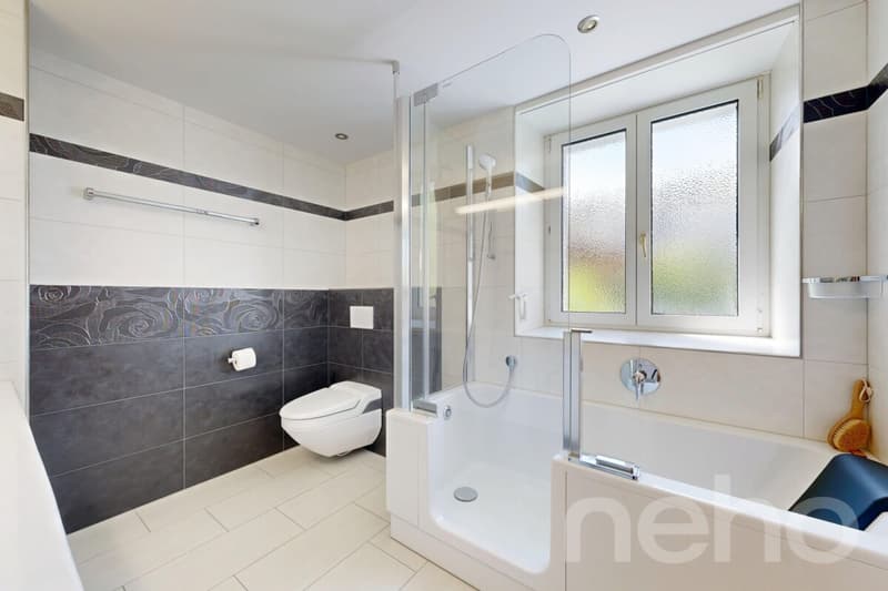 Renovierte Wohnung mit Balkon und Nähe zum See (8)
