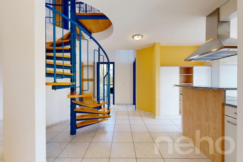 Stilvolle 4.5-Zimmer-Attika-Maisonette mit Charme und Komfort (12)