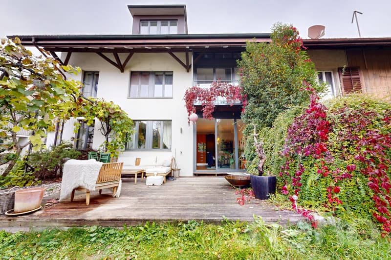 Haus mit zwei Lofts & sep. Parzelle direkt nebenan (1)