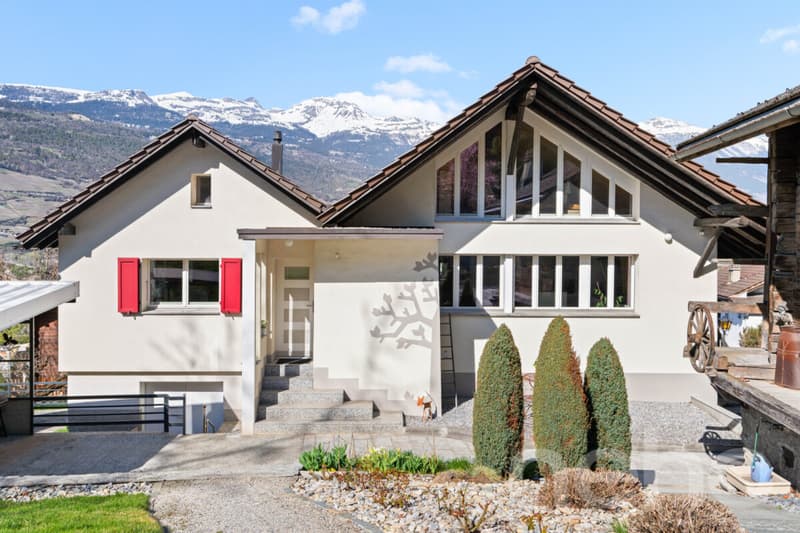 Ensemble immobilier d?exception Maison d'architecte + Raccard + locaux (2)