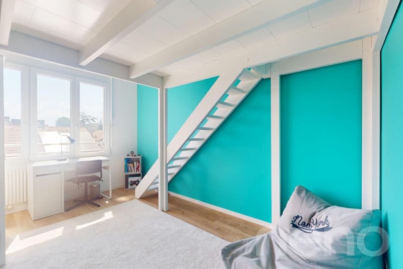 Spacieux duplex en attique ? Volume et confort contemporain (8)