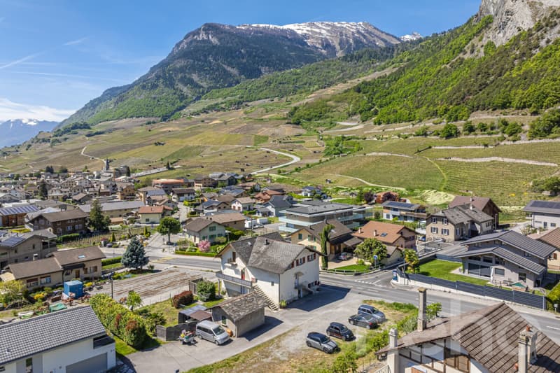 Opportunité rare à Leytron : maison aux multiples possibilités (1)
