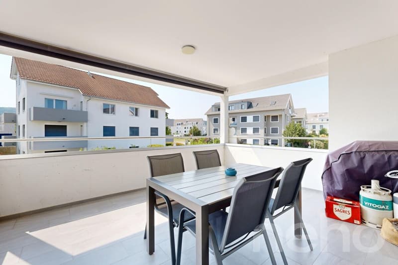Gepflegte 4.5-Zimmer WHG mit grosszügigem Balkon und zwei TG-Plätzen (4)