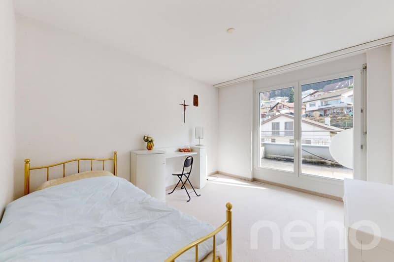 Helle Attikawohnung mit Dachterrasse, Cheminée & Charme (4)