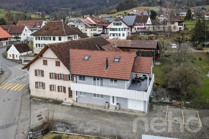 Bauernhaus mit angrenzendem Einfamilienhaus und viel Bauland inkl. (12)