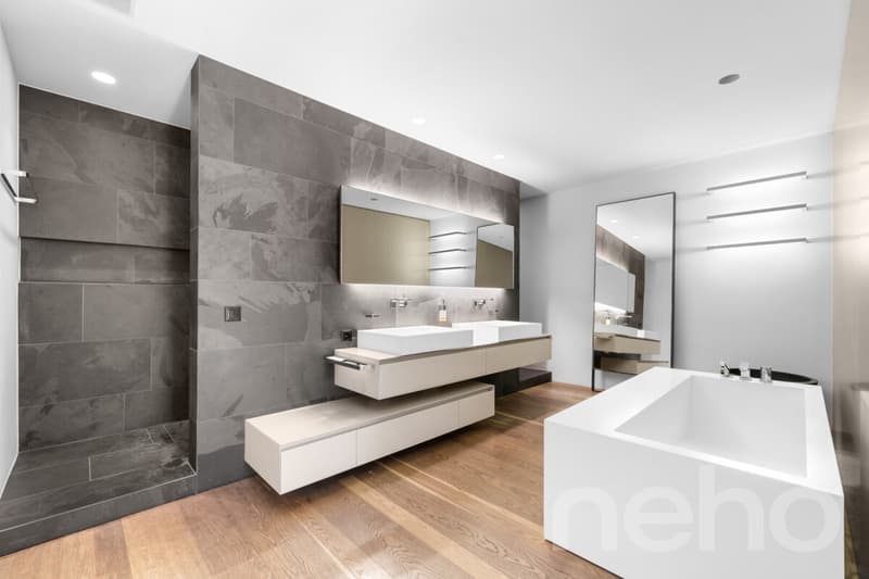 Exklusive Luxuswohnung der Extraklasse - Wohnen auf einer Ebene (5)