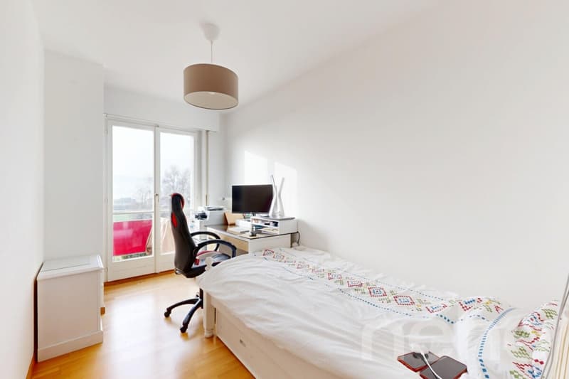 Appartement avec jardin privatif et piscine en copropriété (10)
