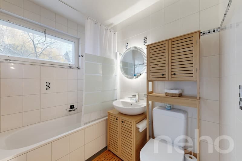 Appartement avec jardin privatif et piscine en copropriété (12)