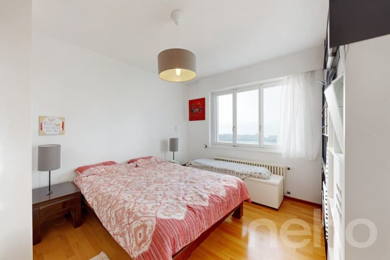 Appartement avec jardin privatif et piscine en copropriété (8)