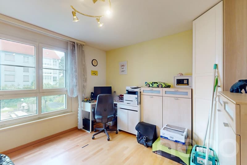 Charmante 3.5-Zimmer-Wohnung mit Wintergarten & Cheminée in Wittenbach (7)