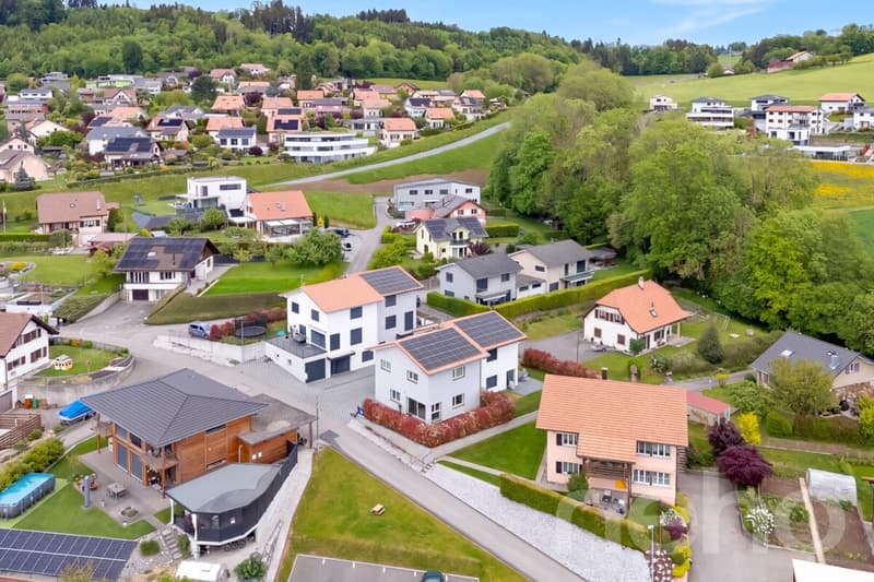 Villa lumineuse et moderne au coeur d'Ursy (4)