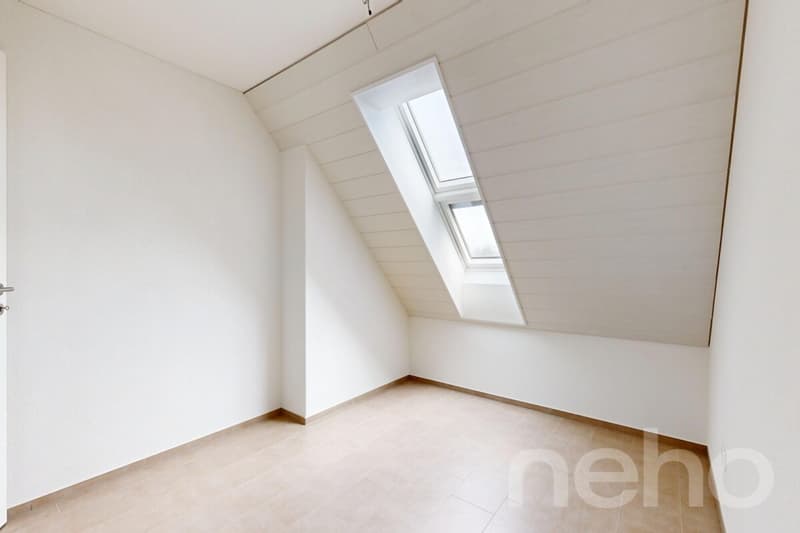 Moderne 4.5-Z' Dachwohnung mit an zentraler und dennoch ruhiger Lage (7)