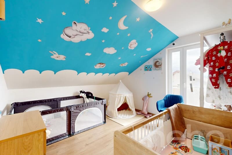 Attique contemporain traversant avec grand balcon et vue dégagée (8)