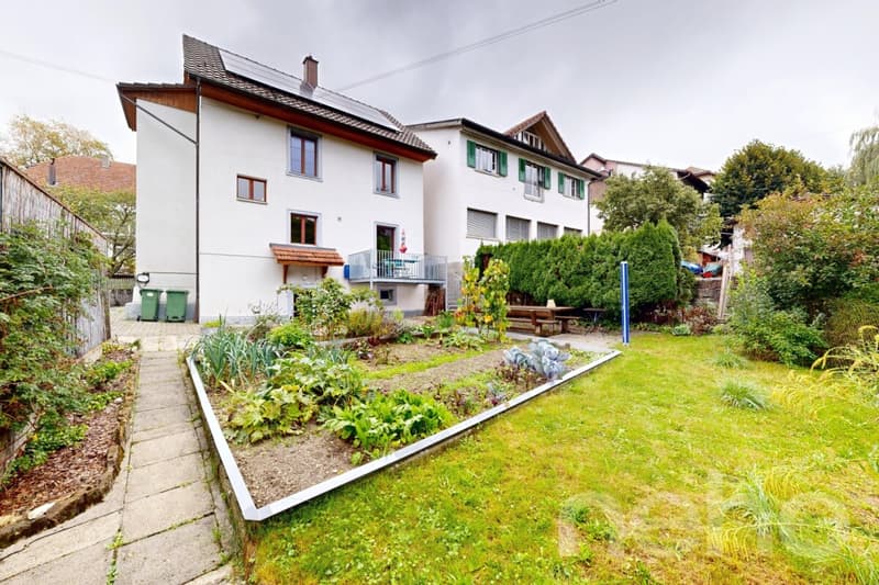 Maison familiale Atypique Rénovée avec jardin et garage indépendant (11)