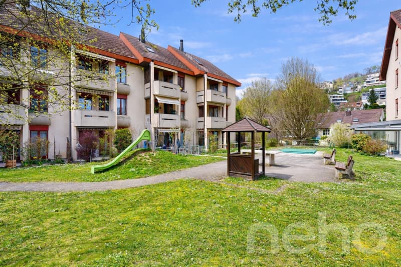 Lichtdurchflutete 5.5-Zimmer-Dachmaisonette mit Galerie und Balkon (10)