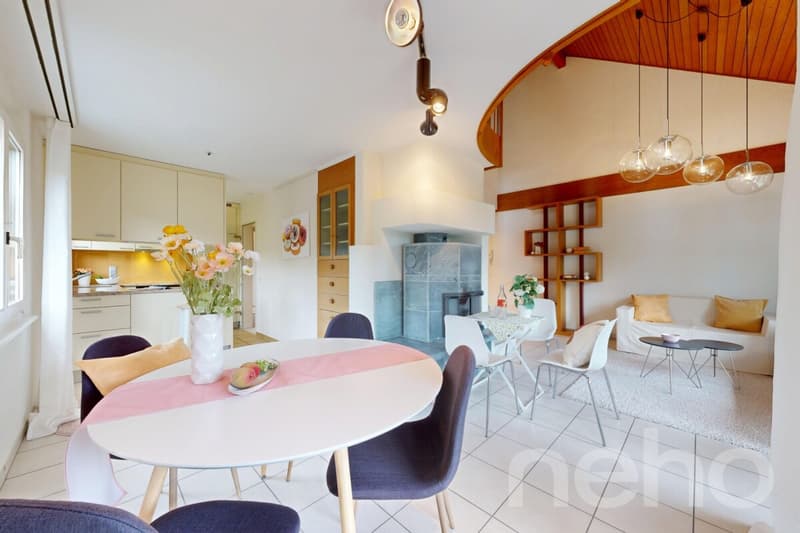Lichtdurchflutete 5.5-Zimmer-Dachmaisonette mit Galerie und Balkon (2)