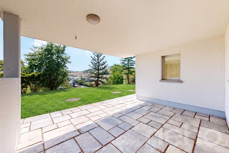 Grosszügiges 6.5Zi-Einfamilienhaus mit Garten und traumhafter Aussicht (10)