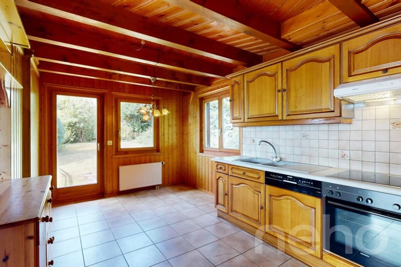 Chalet à Miex : calme absolu et vue panoramique sur les montagnes (4)