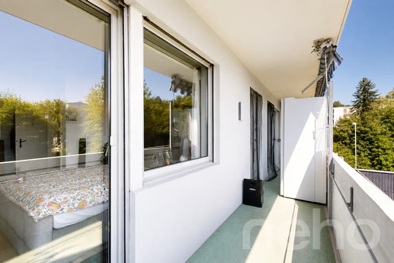 Zentrale 2.5-Zimmer-Wohnung mit Parkplatz und Potenzial (7)