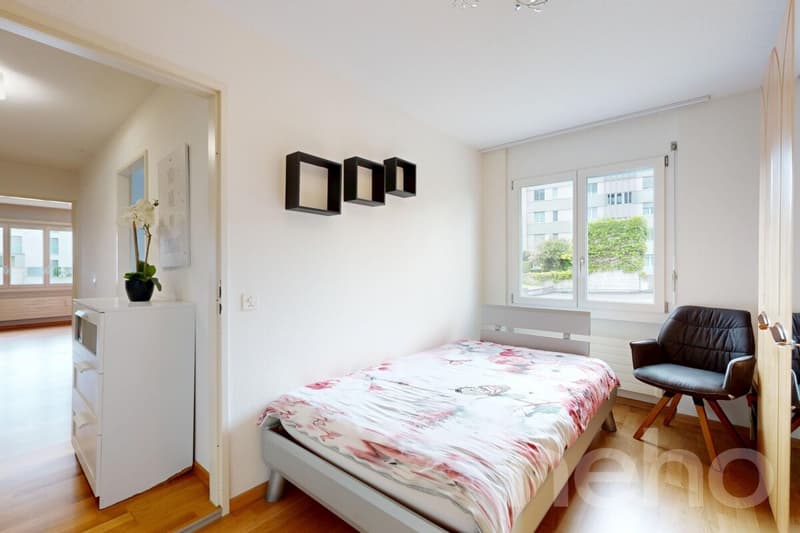 Grosszügige 4.5-Zimmer-Wohnung mit viel Potenzial an ruhiger Lage (10)