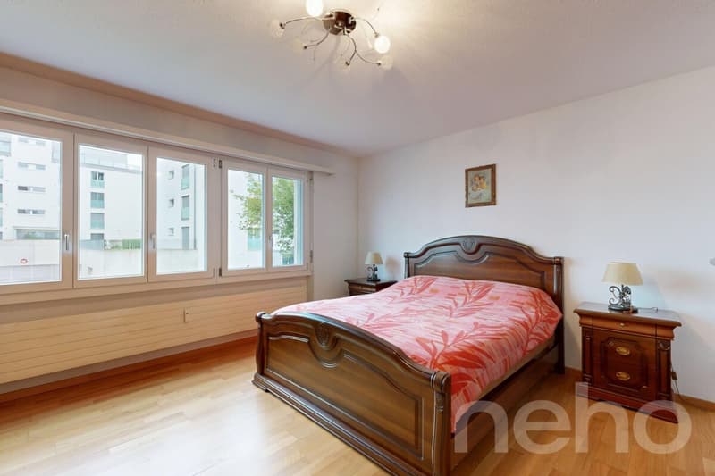 Grosszügige 4.5-Zimmer-Wohnung mit viel Potenzial an ruhiger Lage (8)