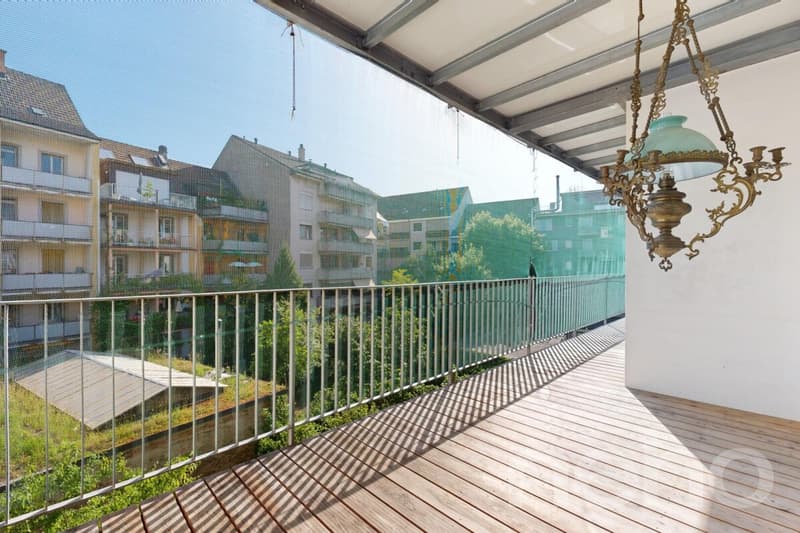 Stylisches Loft-Wohngefühl mit zwei Balkonen in Basel (3)