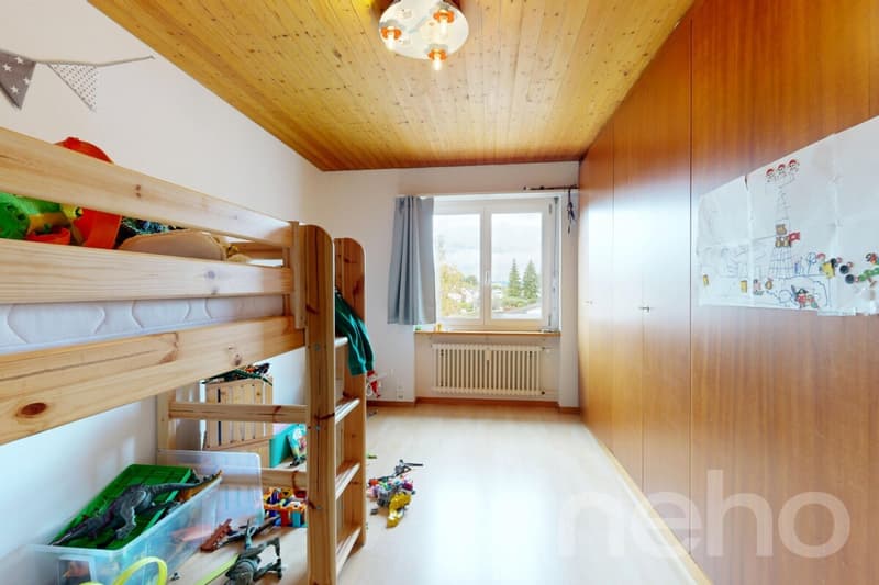 Preiswerte Dachwohnung mit Weitsicht an ruhiger Lage (9)