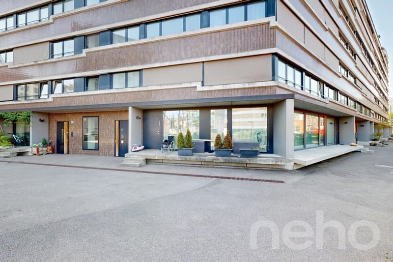 3 Minuten zum HB. Grosszügige Maisonette mit 2 Balkonen (2)