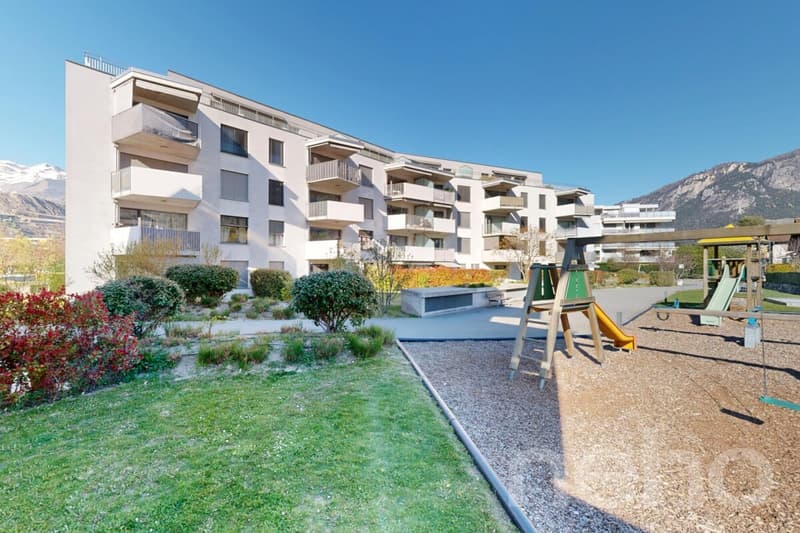Superbe 3.5 pièces en dernier étage à Sion avec grande terrasse (8)