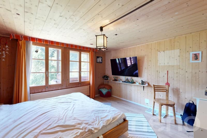Un chalet plein de charme dans un écrin de verdure (11)