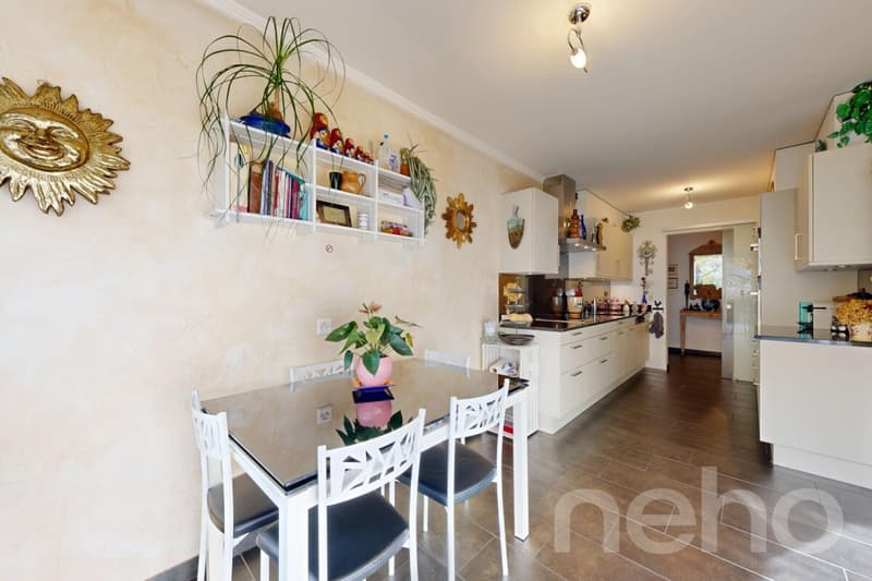 Appartement au rez-de-chaussée avec terrasse de 80 m² à Sion (11)