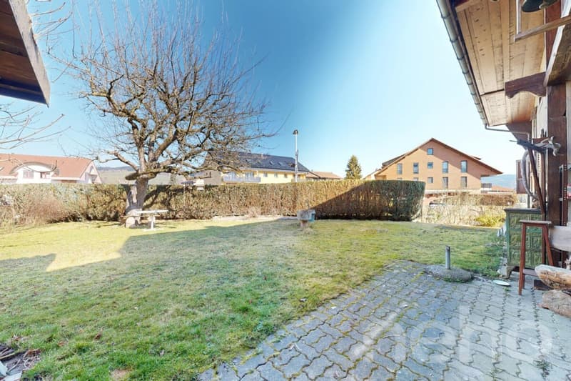 Maison spacieuse à fort potentiel dans un cadre paisible (12)