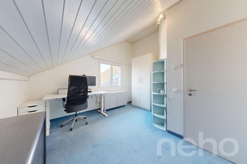 Lichtdurchflutete 5.5-Zimmer-Doppelhaushälfte in Kloten (10)