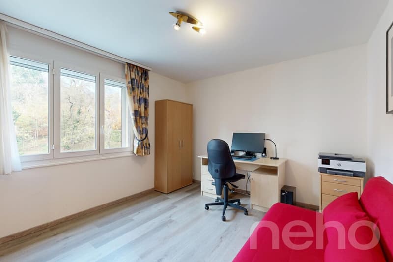 Grand 5,5 pièces de 160 m², vue dégagée et calme absolu (8)