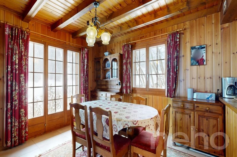 Exclusif : Chalet de 4 chambres avec garage (7)