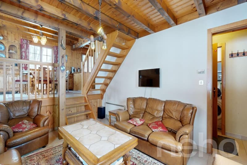 Exclusif : Chalet de 4 chambres avec garage (10)