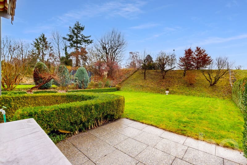 Grosszügiges Haus mit Garten, Doppelgarage und Tempo-30-Lage (2)