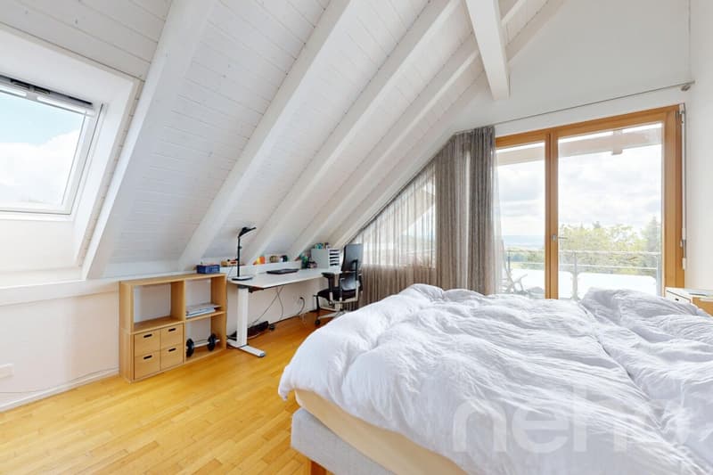Erstklassiges 7.5-Zimmer-Einfamilienhaus mit unverbaubarer Aussicht (9)